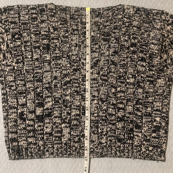Cropped Attitude black and white knit sweater - Picture 4 of 6